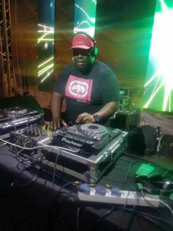 DJ Scott - Festive Scottification